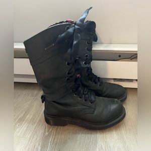 Dr. Martens Triumph 1914 Black Floral Fold-Down Boots Size 4 (UK) 6 (US)